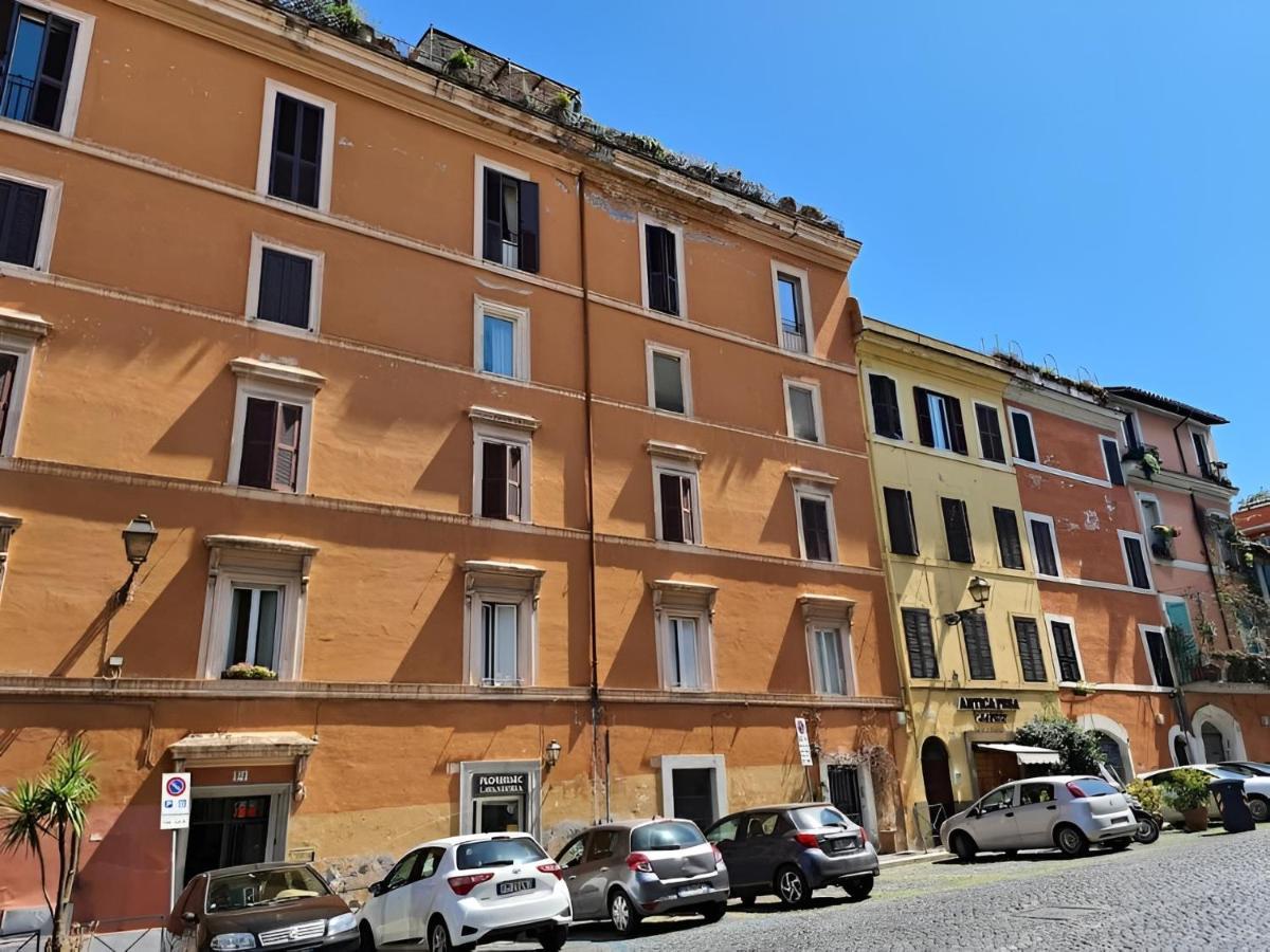 Giulia Apartment In Trastevere Rome Luaran gambar